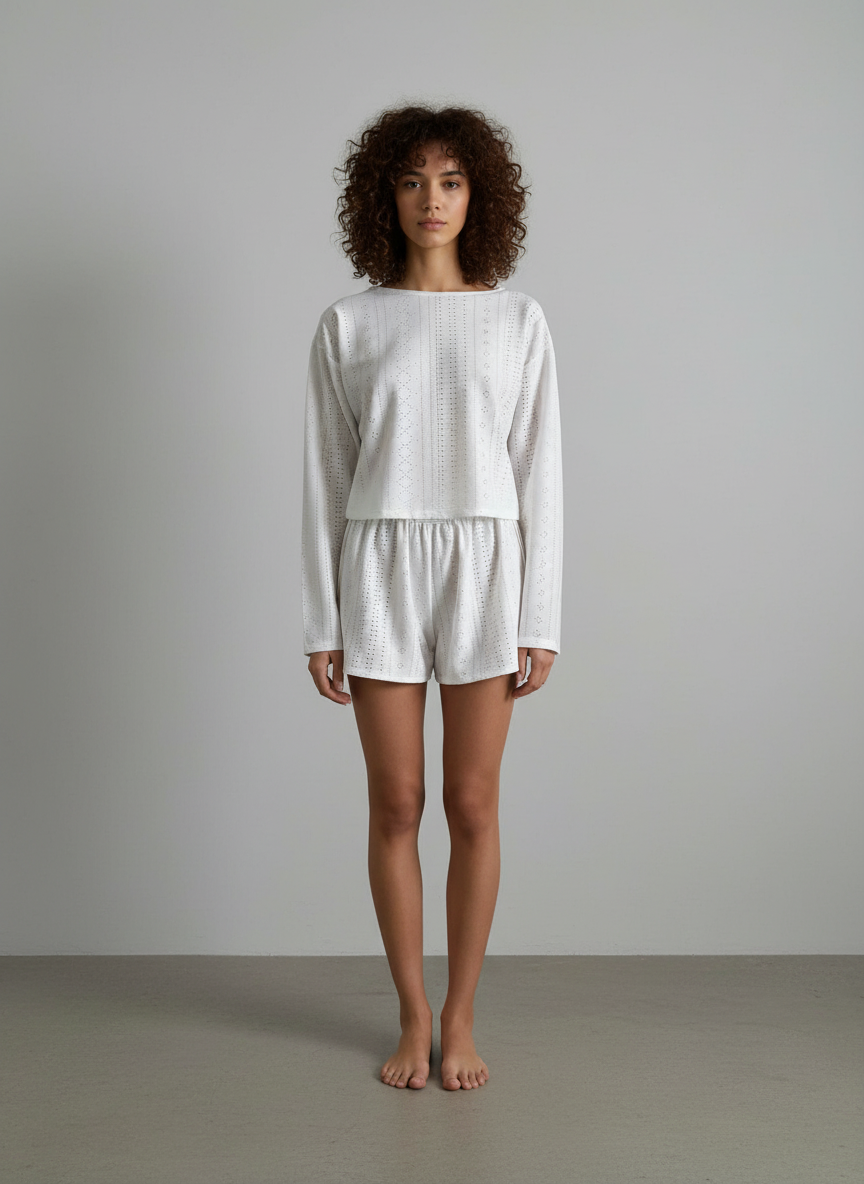 Przewiewny zestaw z bluzką i szortami dla kobiet w miękkim i lekkim kroju