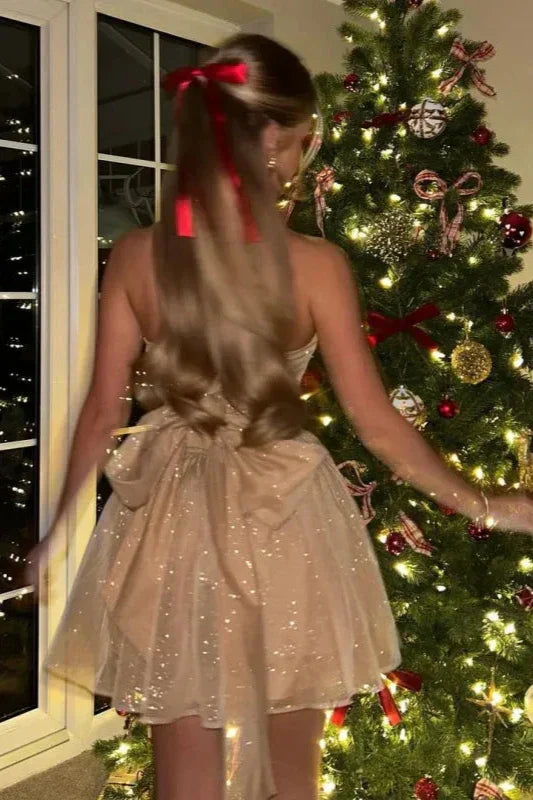 Nayla vestido curto sem alças com glitter e lantejoulas | Look elegante para festas em ocasiões especiais
