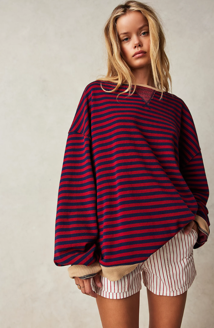 Elyna | Oversized svetr s pruhy - sezónní must-have v módě