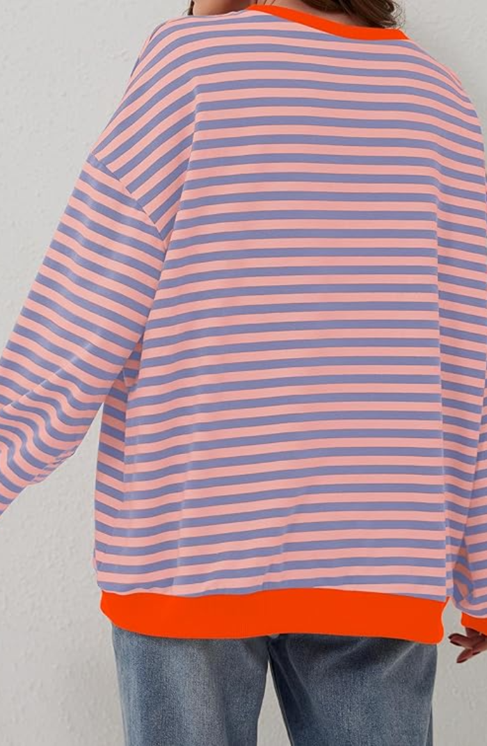 Elyna | Oversized svetr s pruhy - sezónní must-have v módě