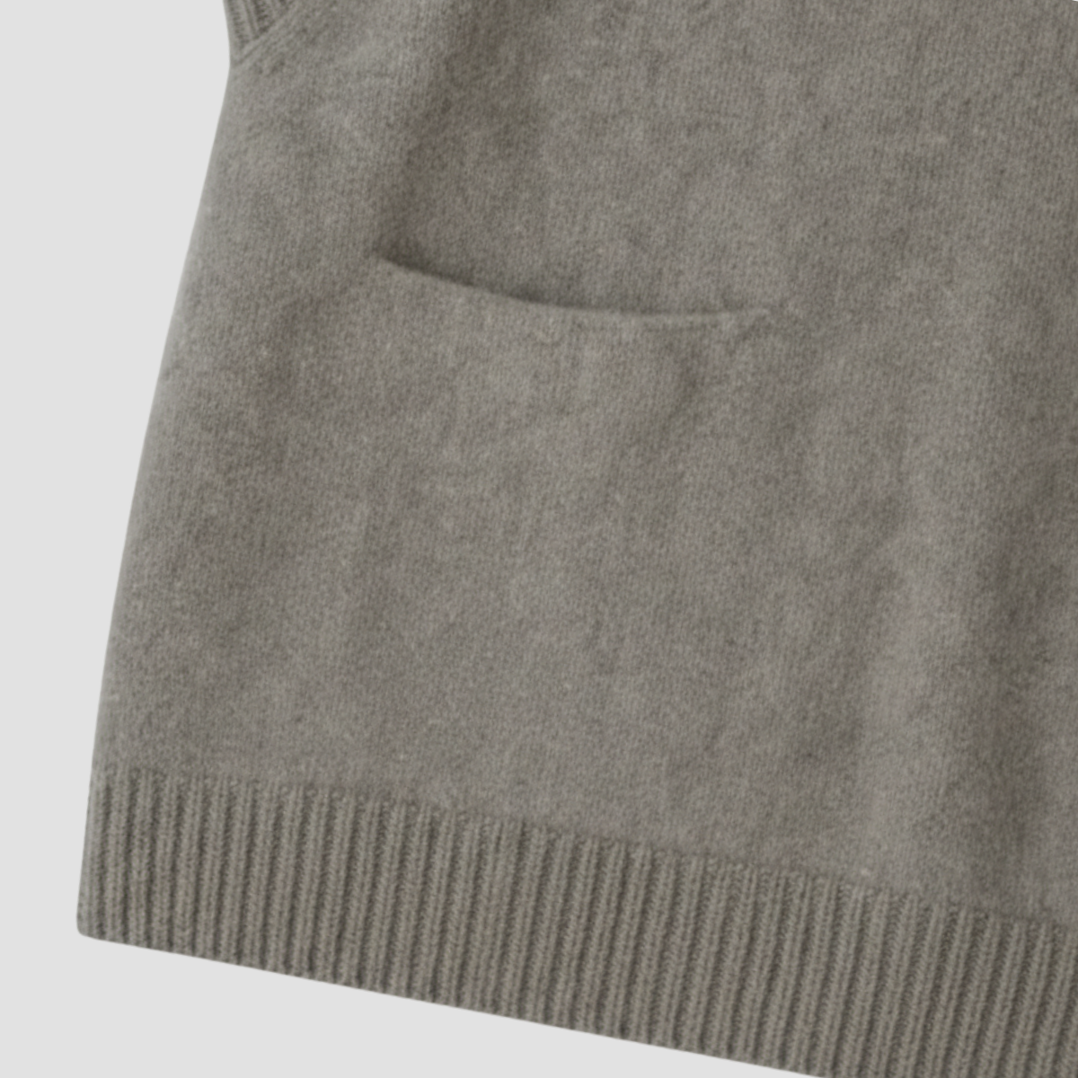 Gilet tricoté pour femmes en mélange de laine douce et style classique