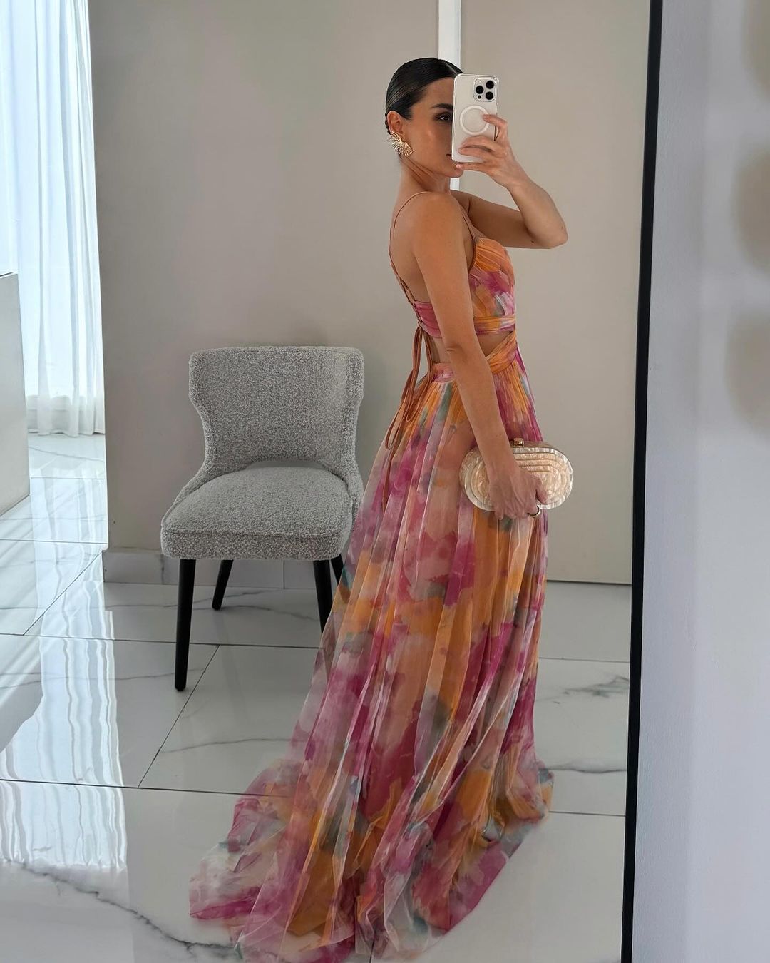 Vestido maxi Celeste para mulheres | Vestido de chiffon arejado com estampa floral e alças ajustáveis