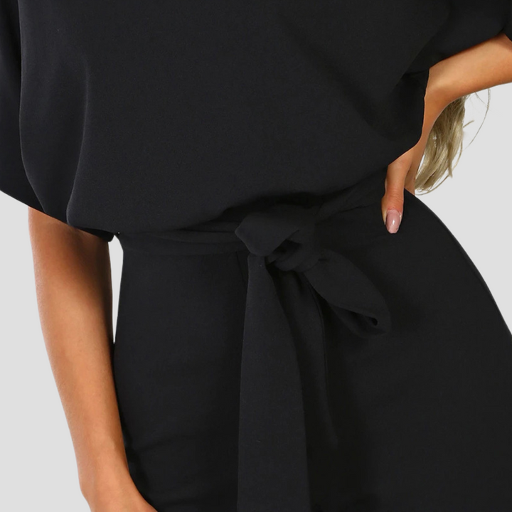 Beline | Κομψή ολόσωμη φόρμα με ζώνη | Ρευστή σιλουέτα & χαλαρή εμφάνιση