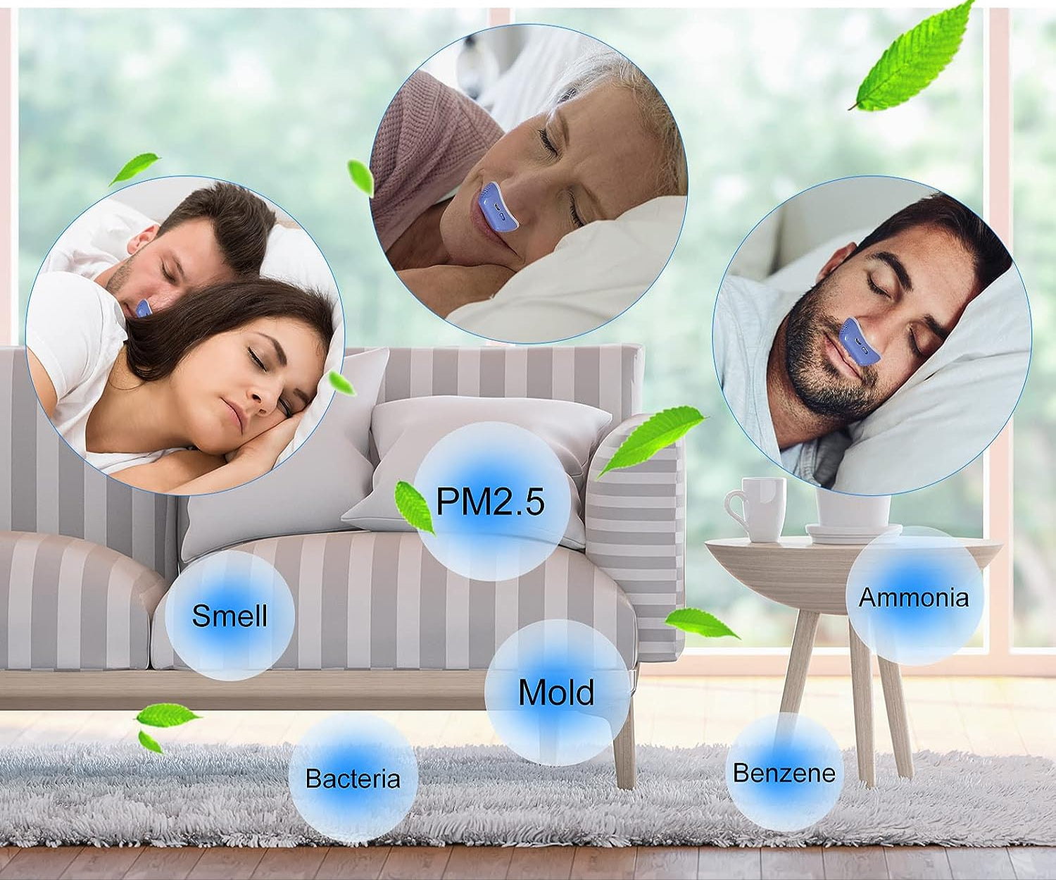 Sovende personer med næseklips mod snorken, sofa i baggrunden, luftforureningselementer som PM2.5, ammoniak, skimmel, bakterier og benzen vises.