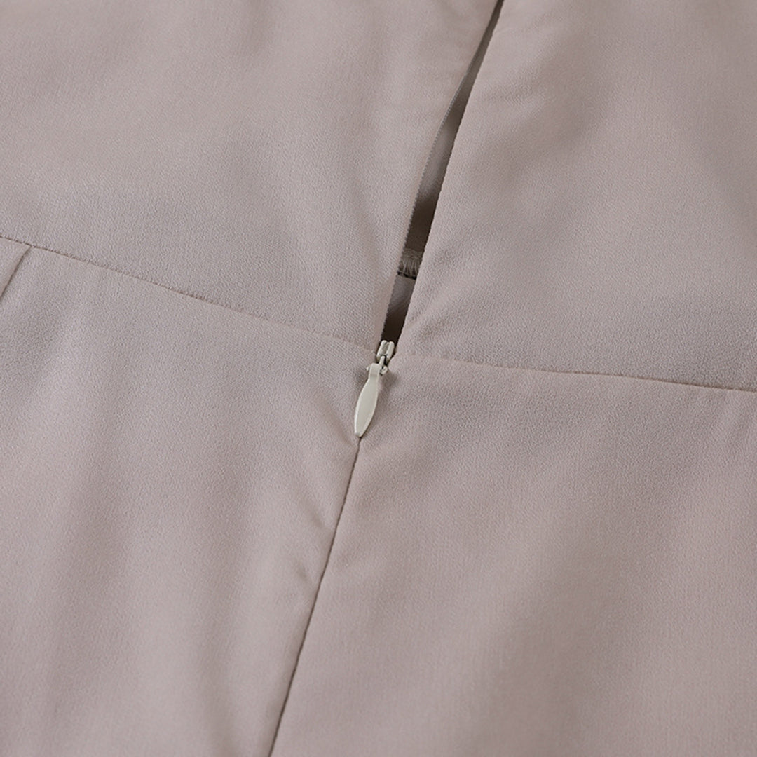 Σατέν μακρύ φόρεμα με σχεδιασμό τύπου κρουαζέ και σκίσιμο | Κομψότητα και αισθησιασμός | Έτοιμο για γιορτή στυλ