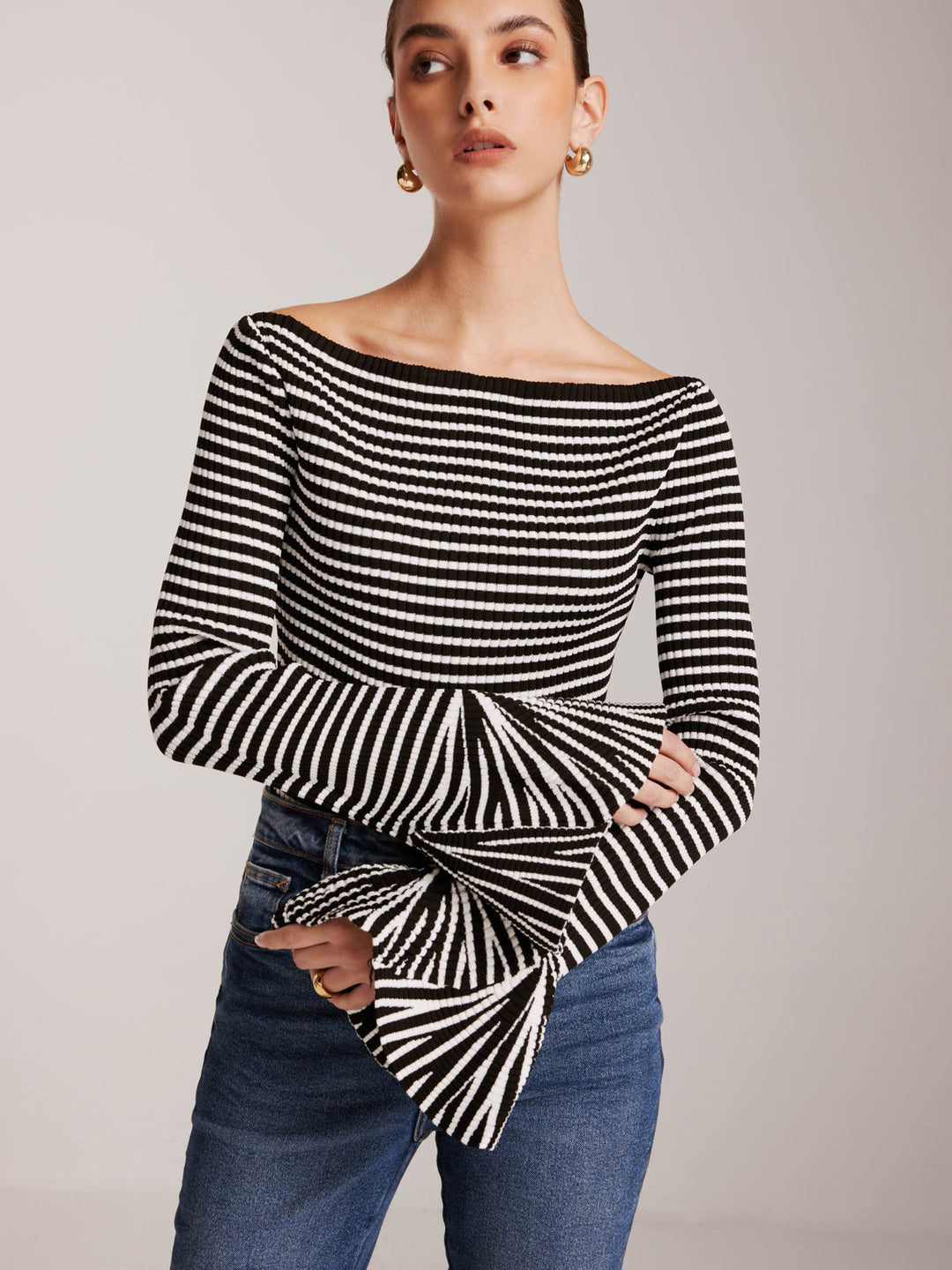 Isalie | Elegant žebrovaný top s odhalenými rameny a průhlednými rukávy | Elegantní & moderní