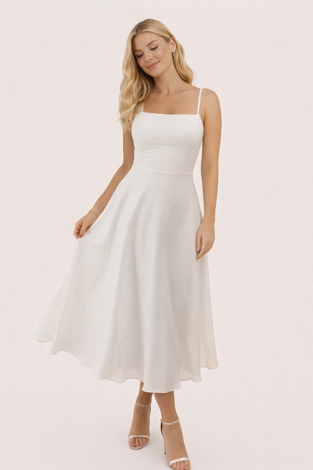 Robe midi en mousseline pour femmes avec couches légères et coupe élégante