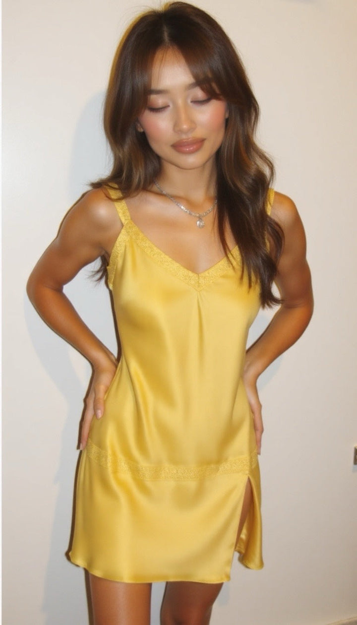 Vestido curto de cetim Adele para mulheres | Vestido elegante com renda e decote em V para ocasiões especiais