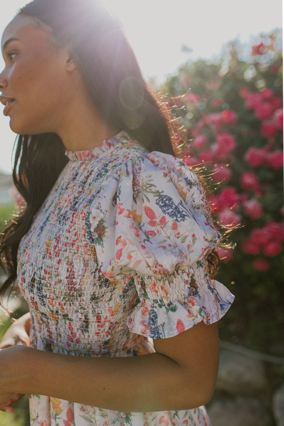 Vestido midi Cordelia para mulheres com estampa floral e corpete franzido | Arejado, feminino e adequado para gravidez