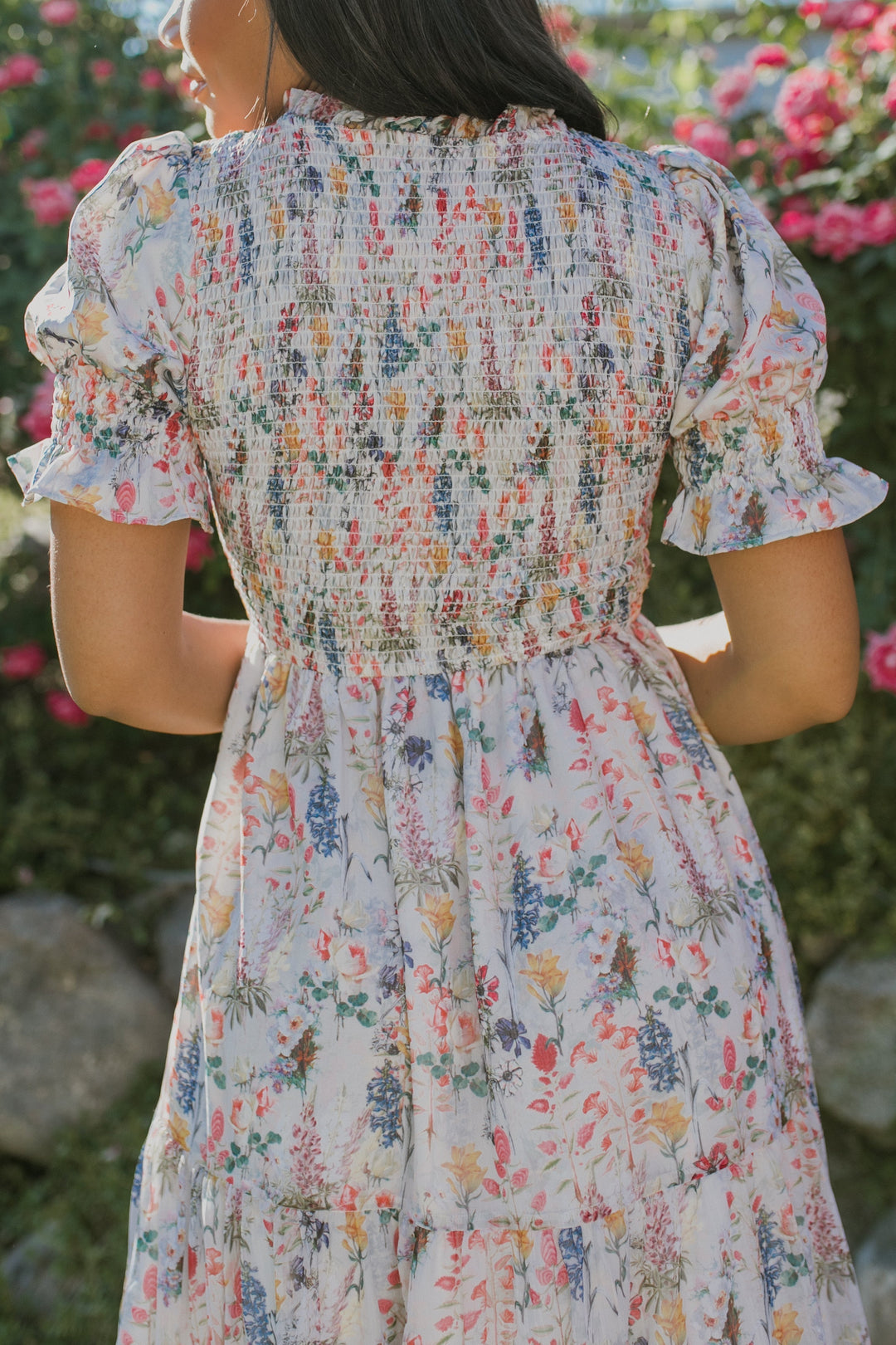 Vestido midi Cordelia para mulheres com estampa floral e corpete franzido | Arejado, feminino e adequado para gravidez
