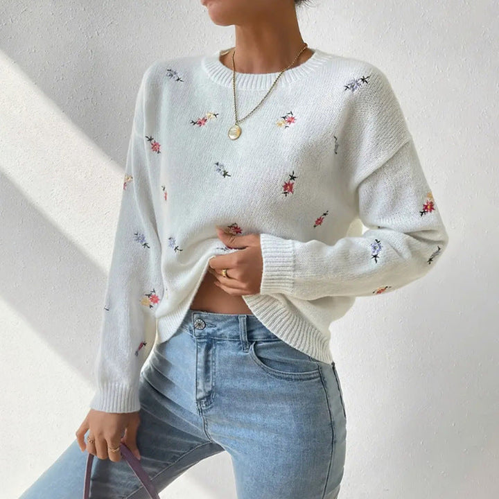 Dámsky sveter Linda s kvetinovým vzorom | Voľný strih a mäkké pohodlie na každodenné nosenie a voľný čas