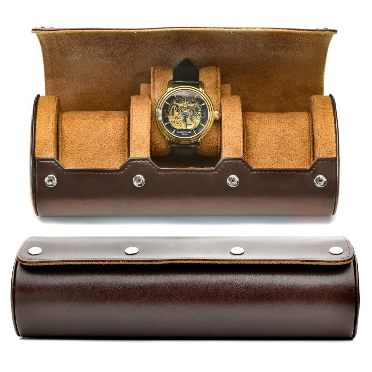 Brun læder urkasse med plads til tre ure, åben og lukket visning, indeholder et mekanisk ur. Perfekt til rejseopbevaring af luksusure.