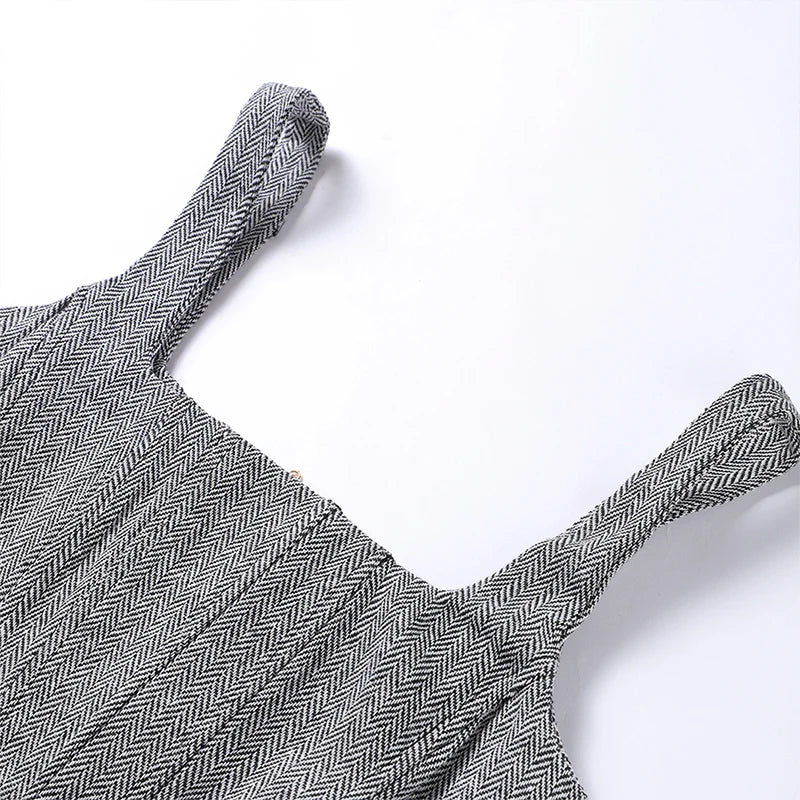 Ensemble de vêtements trois pièces pour femmes avec veste, gilet et pantalon élégant