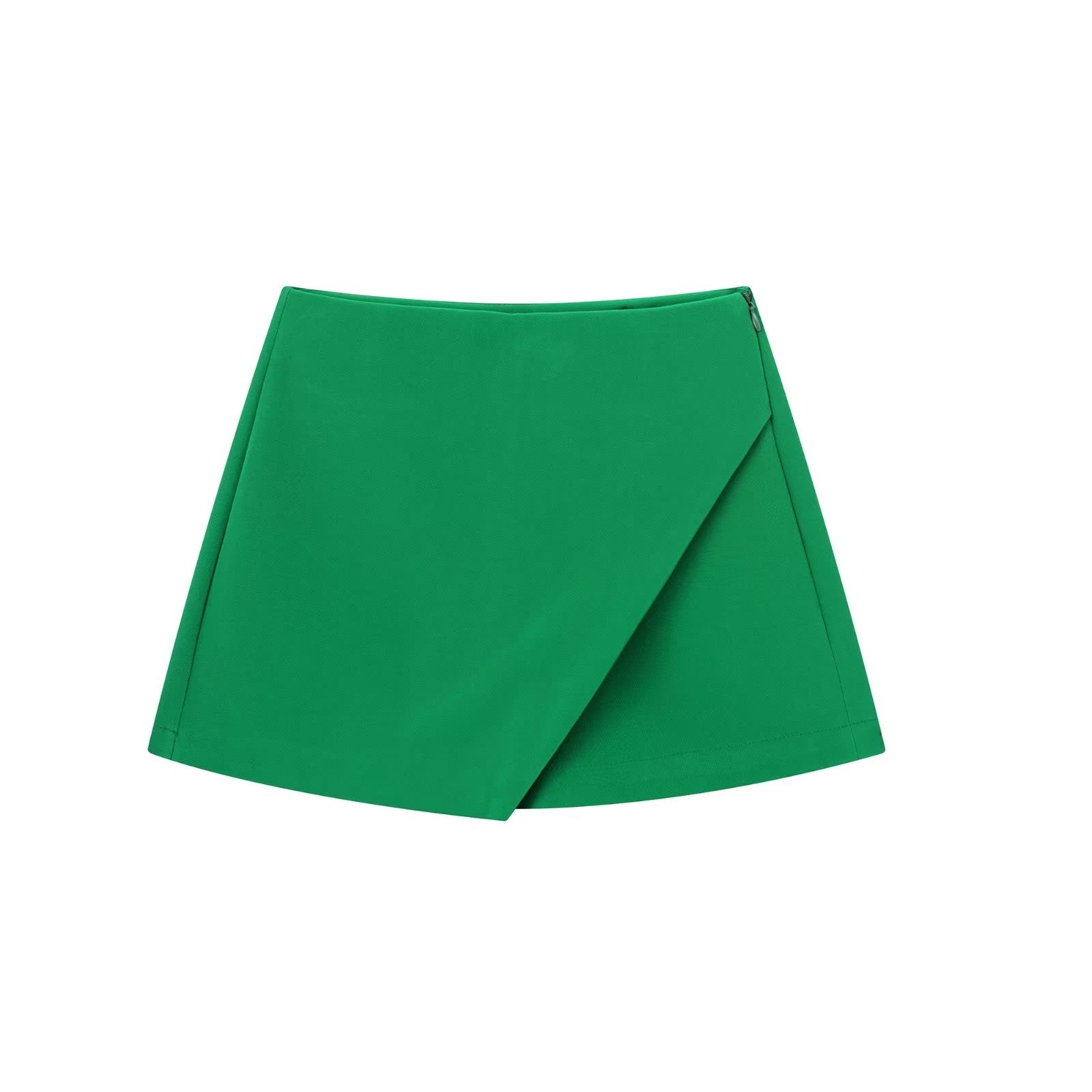 Elegant shorts for women with high waist and tailored fit