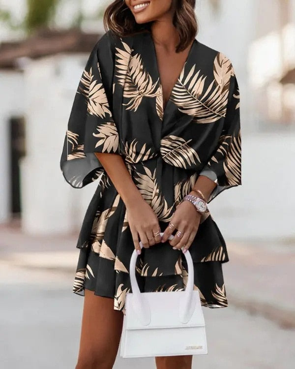 Vestido curto Noelia para mulheres com decote em V | Arejado, confortável e versátil para o visual de verão