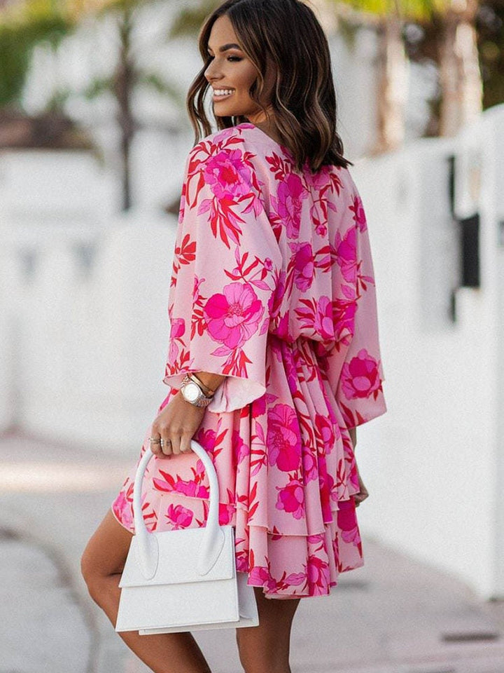 Vestido curto Noelia para mulheres com decote em V | Arejado, confortável e versátil para o visual de verão