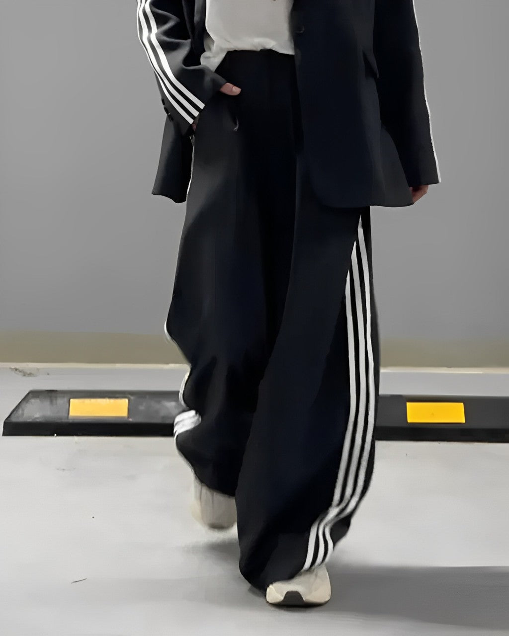 Στριμπέτ σακάκι και φαρδιά παντελόνια - σετ δύο τεμαχίων