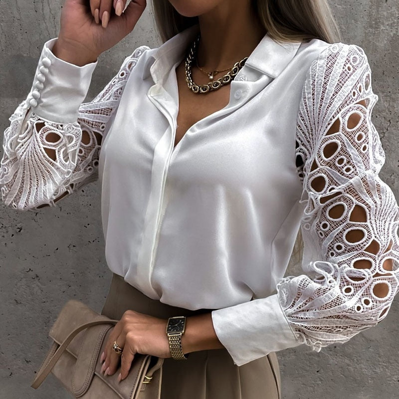 Elegantní hedvábná halenka s luxusním vzhledem a pohodlným střihem