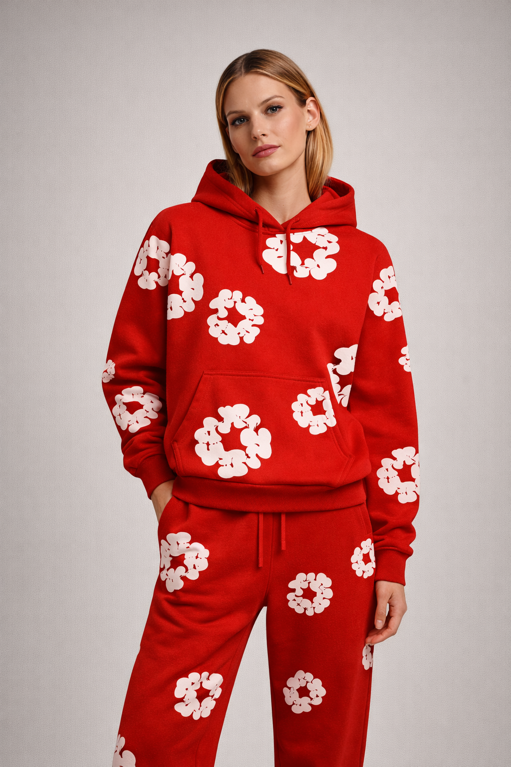 Red Women's loose-fit tracksuit with floral design for winter use
