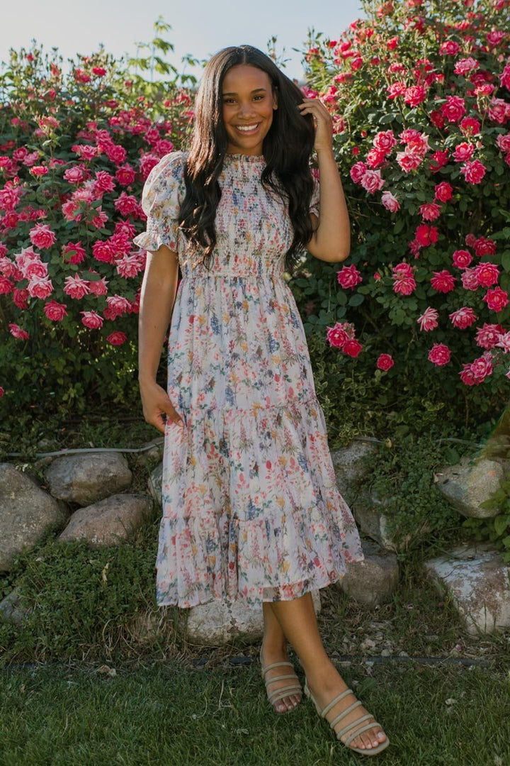 Vestido midi Cordelia para mulheres com estampa floral e corpete franzido | Arejado, feminino e adequado para gravidez