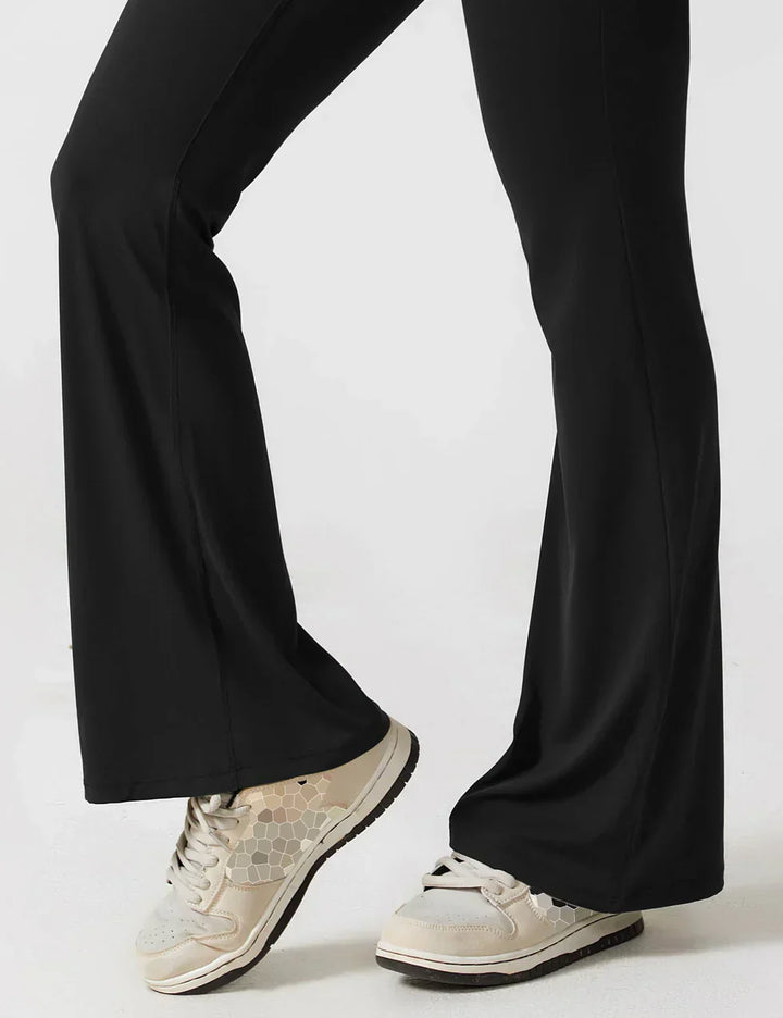 Elena | Udringet overal s výstřihem do V