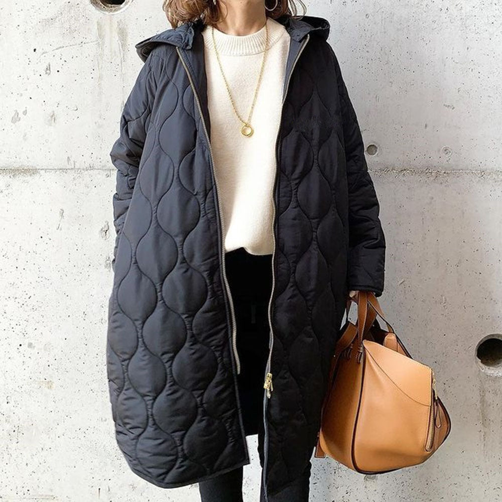 Oversized quilted coat with diamond pattern and hood for women