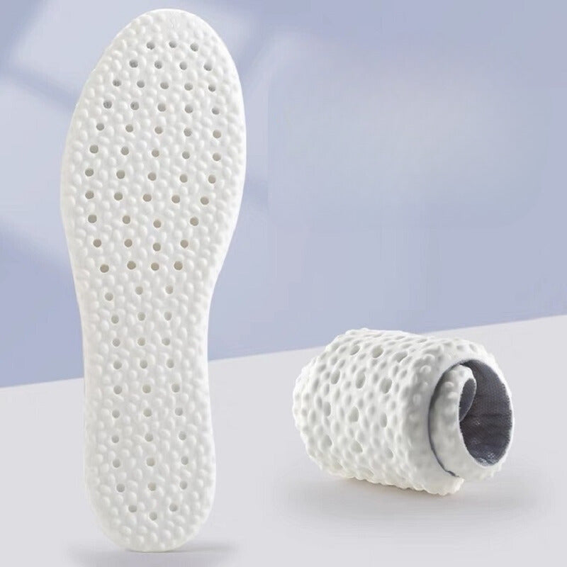 3D-printet, åndbar skosål med huller, rullet og flad, til komfort og stødabsorbering. Ideel til sportssko og daglig brug.