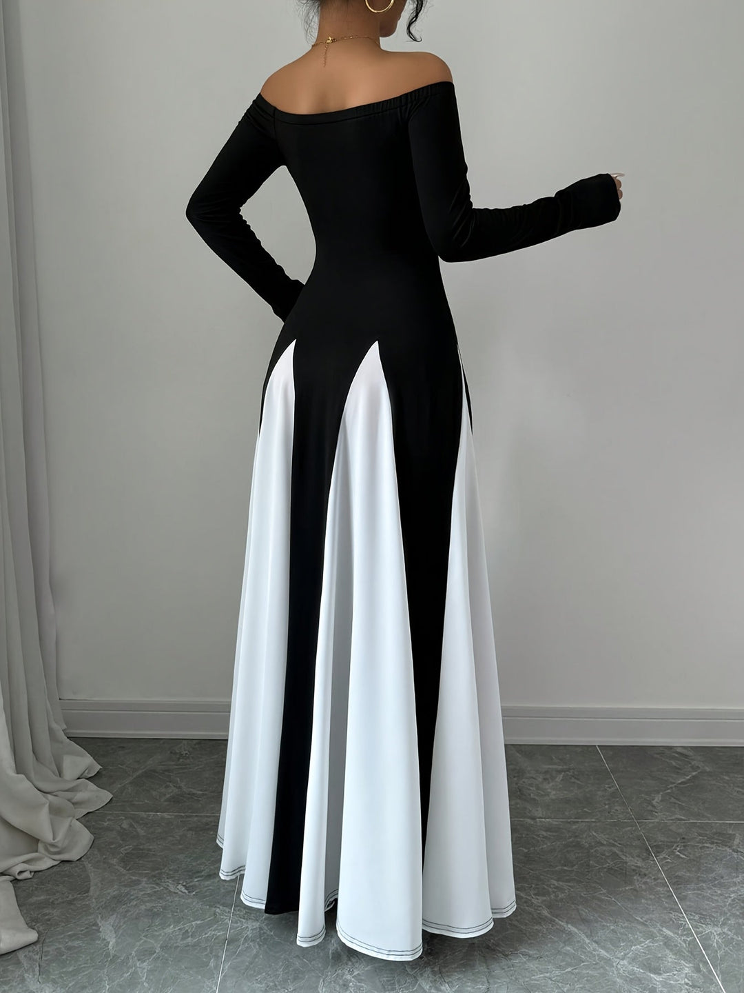 Μελωδία φόρεμα με ανοιχτούς ώμους | μακριά μανίκια & μαγευτική κομψότητα