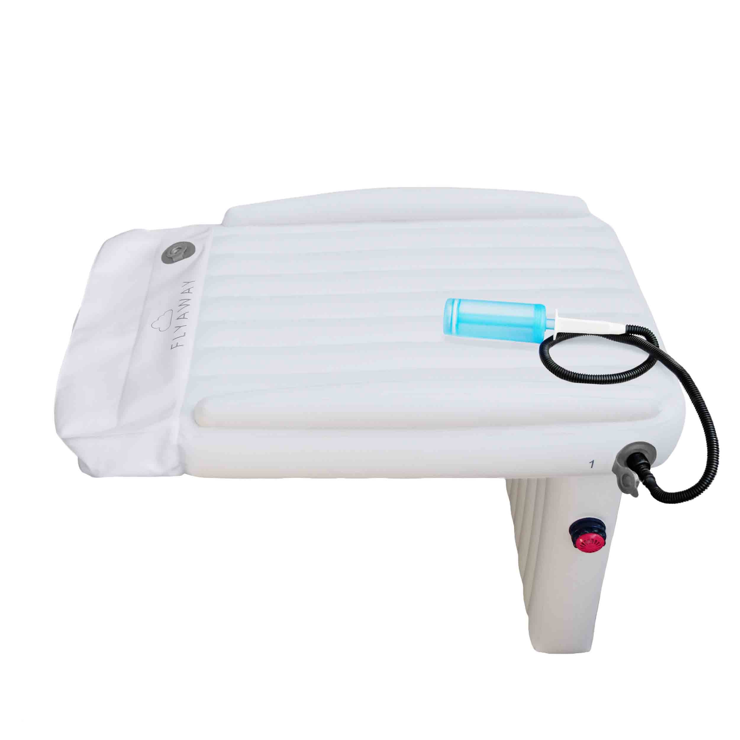 Oppustelig bærbar hårvaskestation med pumpe, ideel til plejehjem og hjemmebrug. Praktisk og letvægtsdesign til nem hårvask i sengen.