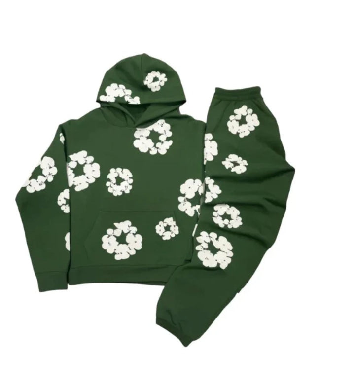Conjunto de treino Flower Tears | caimento solto | design floral sutil para conforto no inverno