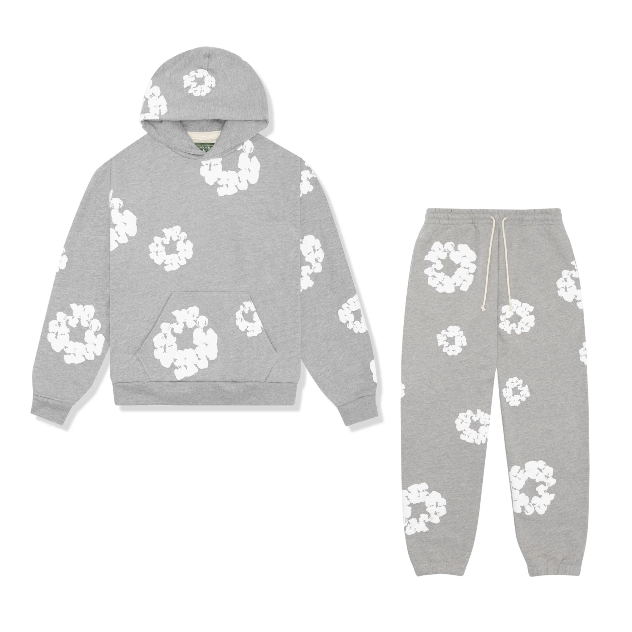 Grå hættetrøje og joggingbukser med hvide blomsterprint, afslappet tøj, moderne streetwear, komfortabelt sæt til hverdagsbrug.