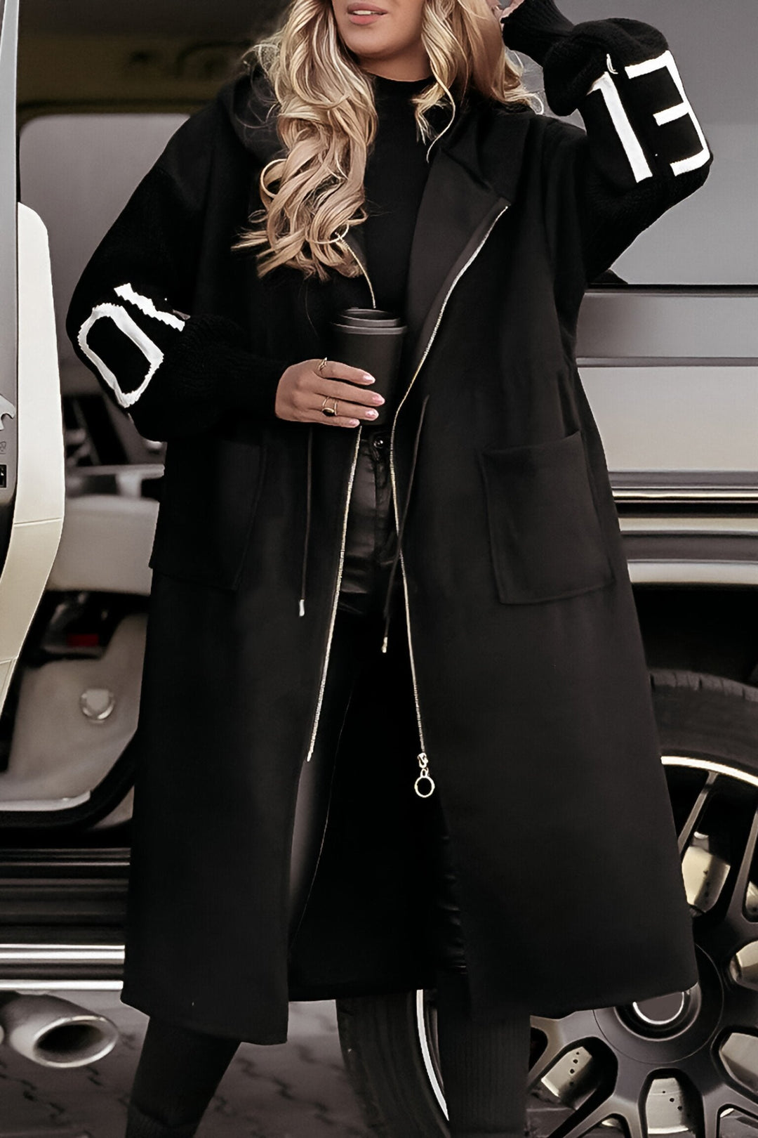 Chic Long Jacket με φερμουάρ, πλεκτά μανίκια και κουκούλα