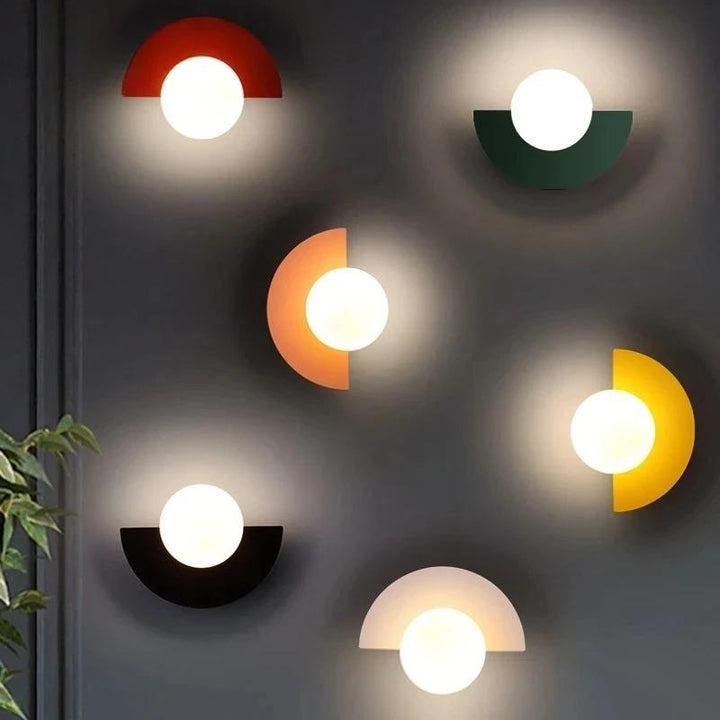 Summit - Nordisk polokruhová nástěnná lampa