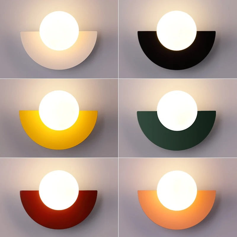 Summit - Nordisk polokruhová nástěnná lampa