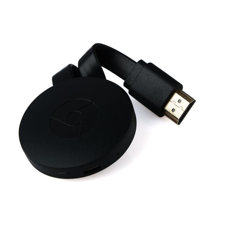Sort Chromecast-enhed med HDMI-kabel, streamingmedieafspiller til TV, trådløs forbindelse, kompakt design, populær til streaming af video og musik.