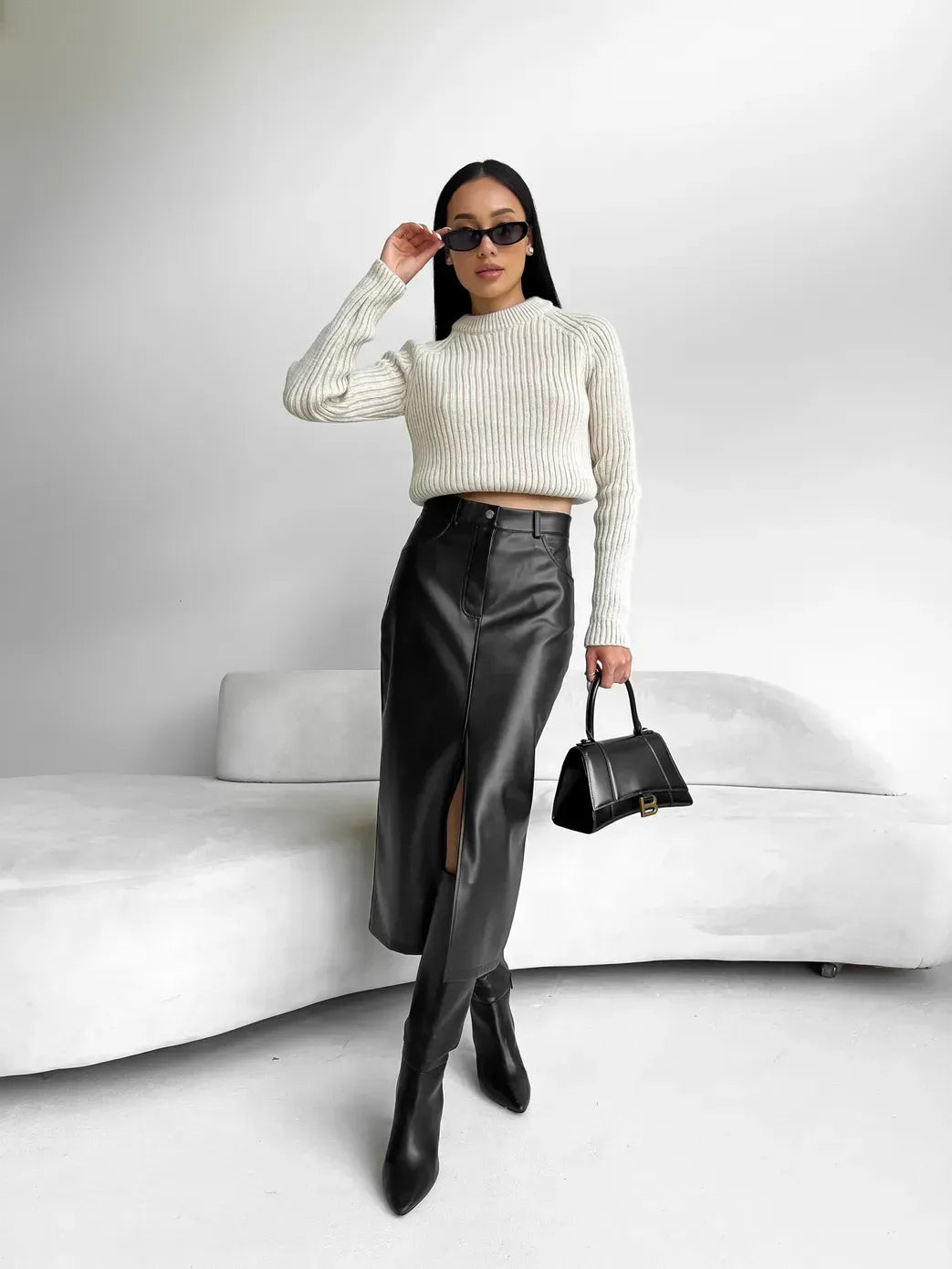 Patricia midi sukňa pre ženy z ekologickej kože | Elegantná sukňa s vysokým rozparkom a koženým vzhľadom
