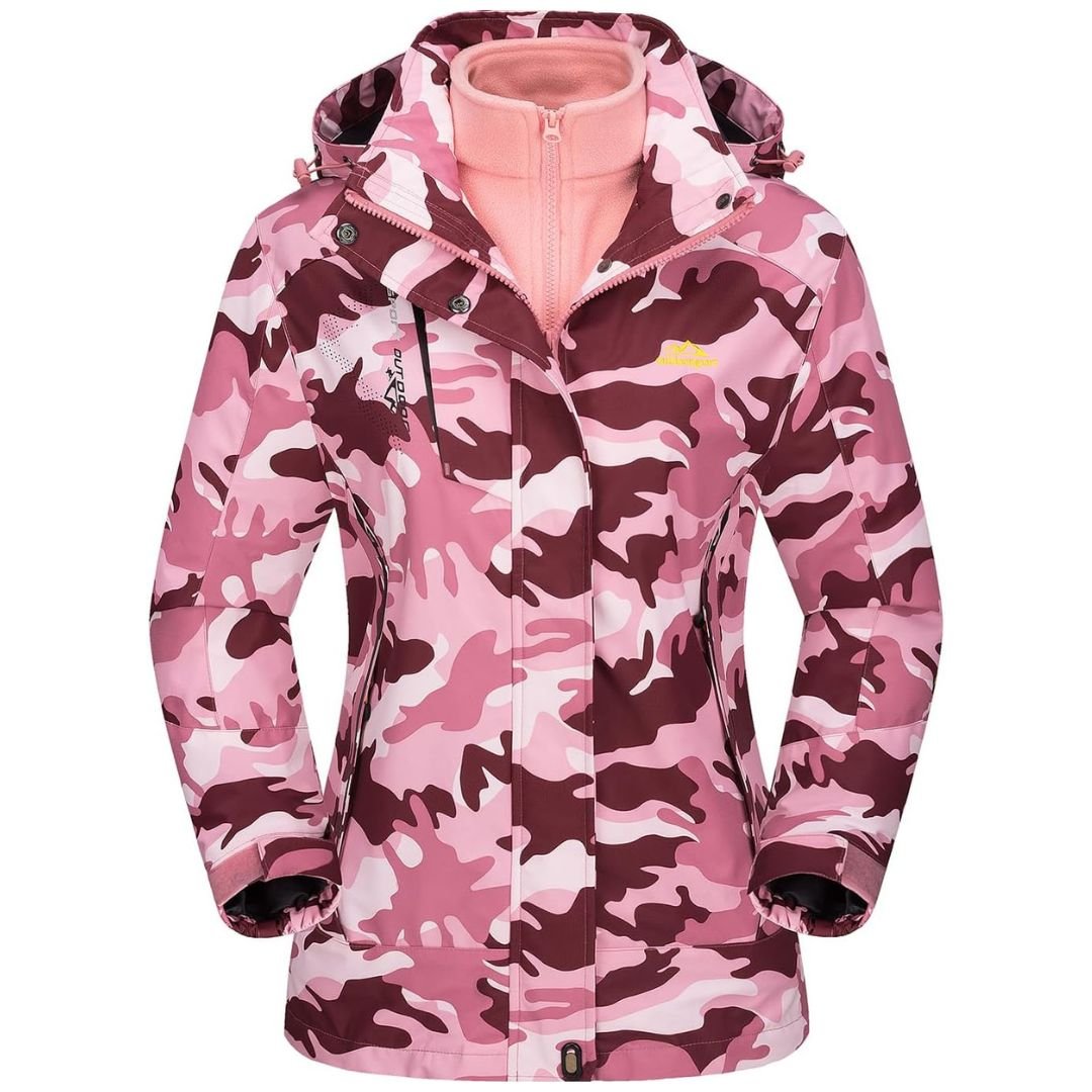 Pink camo vinterjakke til kvinder med hætte og lynlås, vandtæt og vindtæt design, ideel til udendørs aktiviteter. Perfekt til koldt vejr.