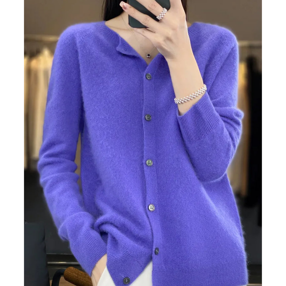 Elise cardigan med rund hals til kvinder i ren merinould | varme og naturlig elegance