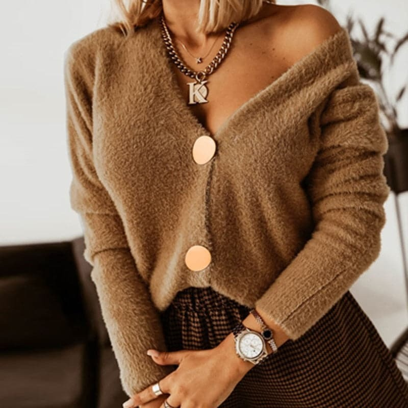 Twinks cardigan for women | Oversized cardigan with deep V-neck and elegant buttons