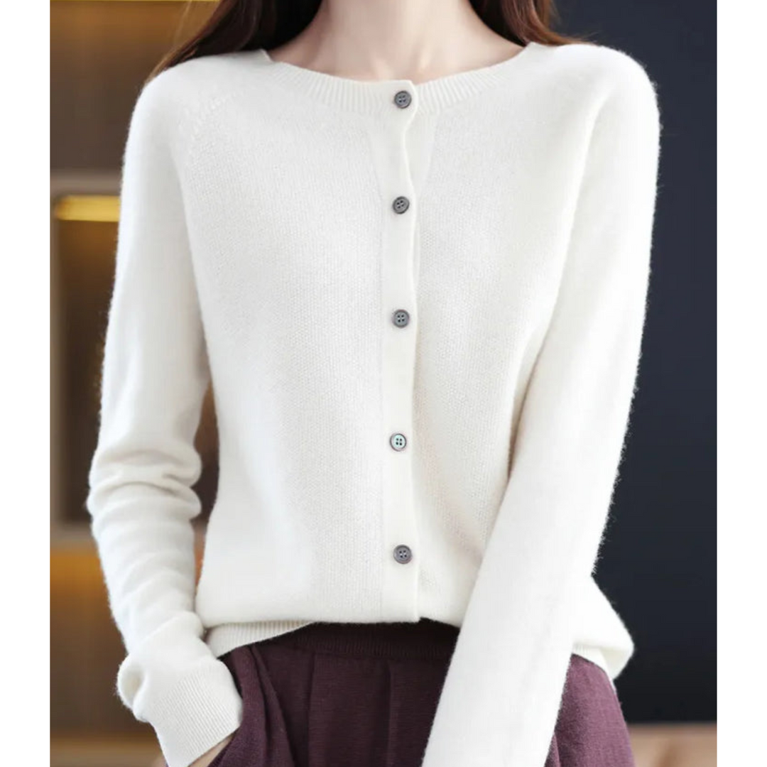 Elise cardigan med rund hals til kvinder i ren merinould | varme og naturlig elegance