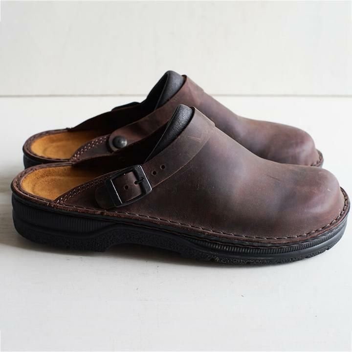 Comfortable leather clogs | Unisex slip-on shoes for everyday use