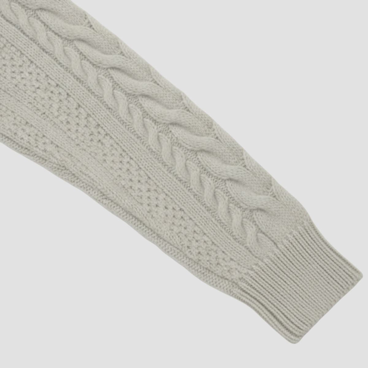 Pletený rolák pre ženy v mäkkej kvalite a nadčasovom dizajne