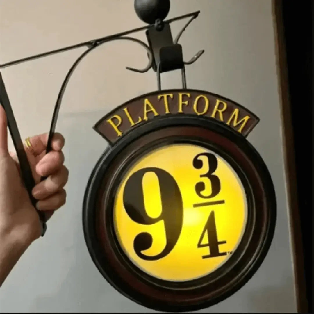 LumosWall LED wall lamp | Inspired magical design Platform 9¾ & remote control
