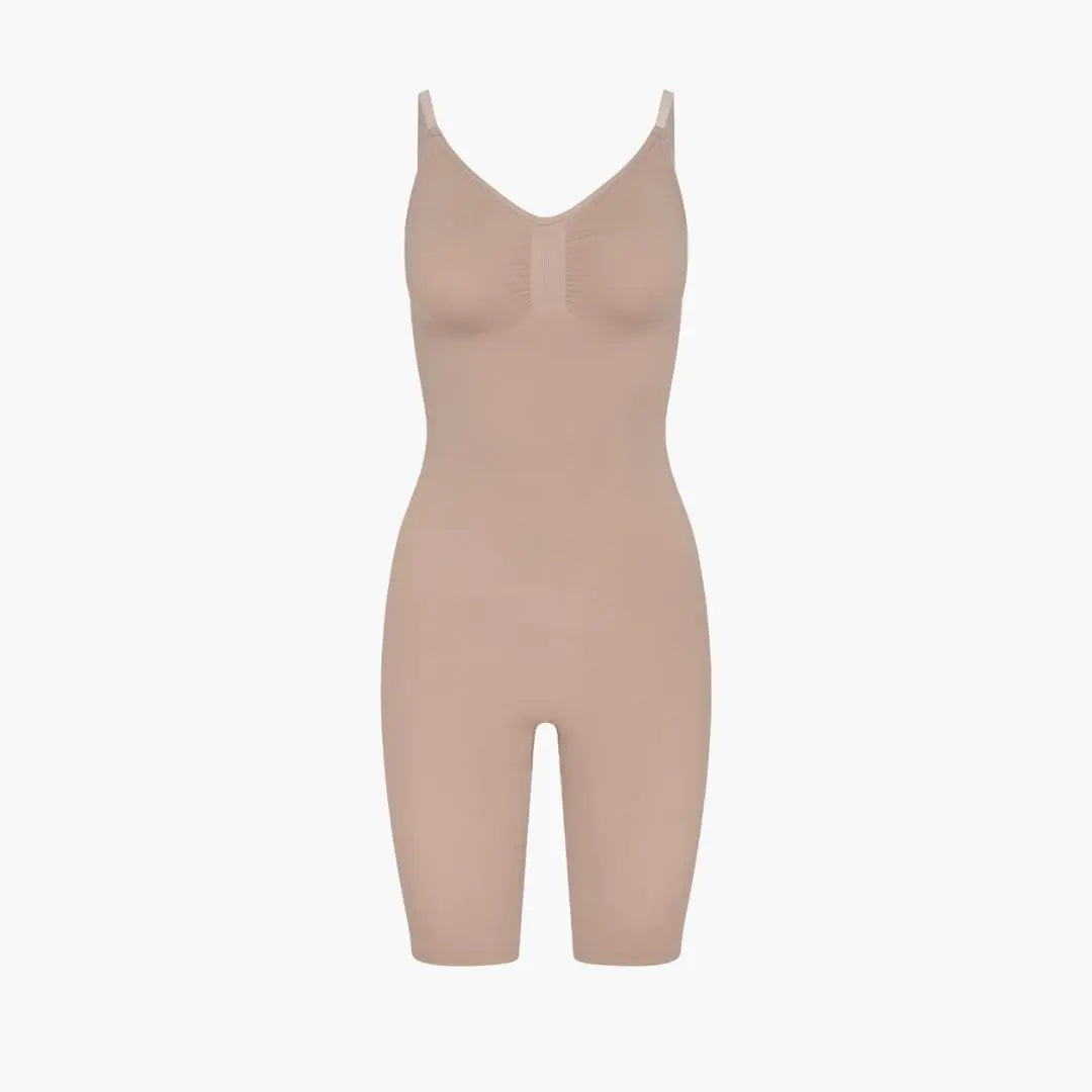 Liora muotoileva bodysuit naisille | muotoileva bodysuit avoimella rintamuksella ja saumattomalla designilla