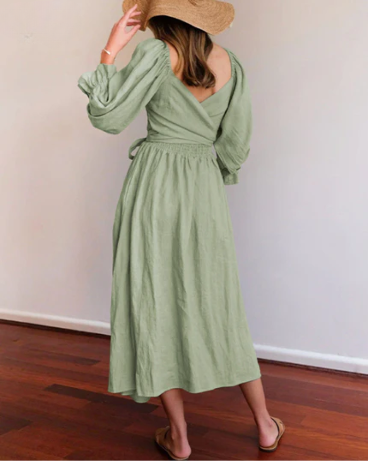 Hurmaava mekko naisille | Tyylikäs leikkaus röyhelöillä | Ilmeikäs look joka tilanteeseen