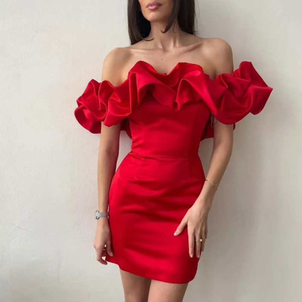 Vestido corto para mujer con volantes y elegantes hombros descubiertos