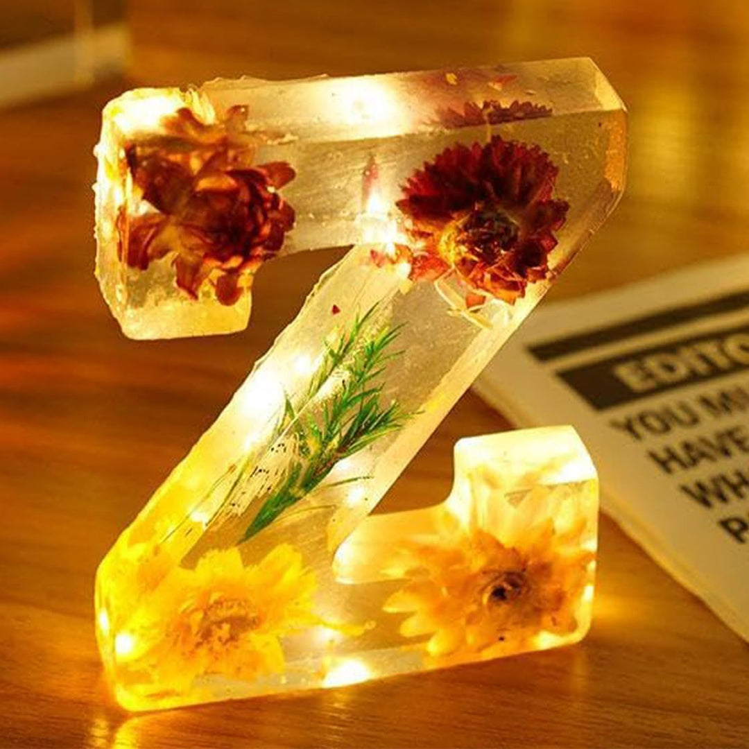 Lâmpada de harpa com flores secas e letra personalizada | Luz noturna LED decorativa