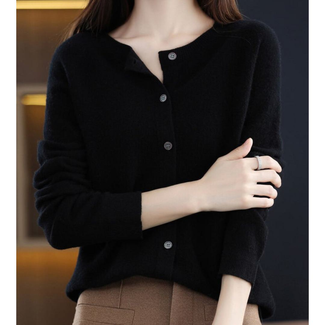 Elise cardigan med rund hals til kvinder i ren merinould | varme og naturlig elegance