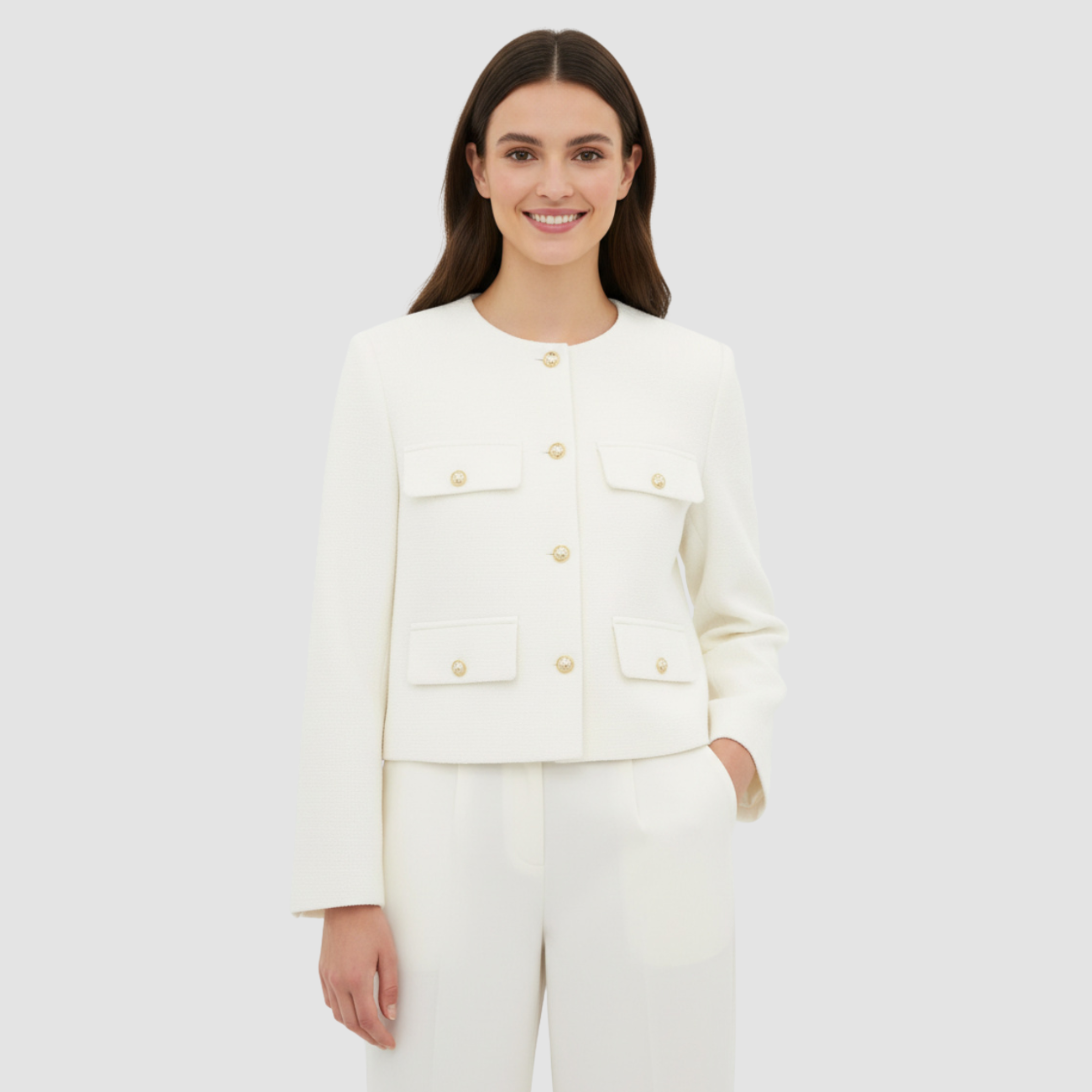 Kort blazer til kvinder med elegante guldknapper og struktureret pasform