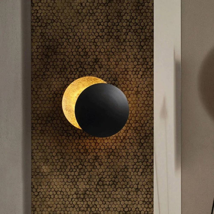 Lunora LED wall lamp - minimalist design, warm and relaxing ambient lighting
